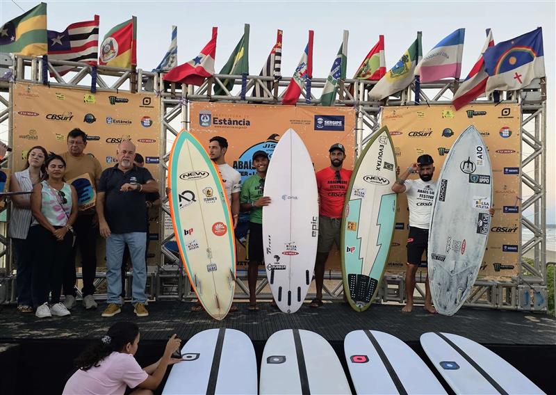 Abaís Surf Festival 2025 premia campeões e impulsiona o turismo no litoral