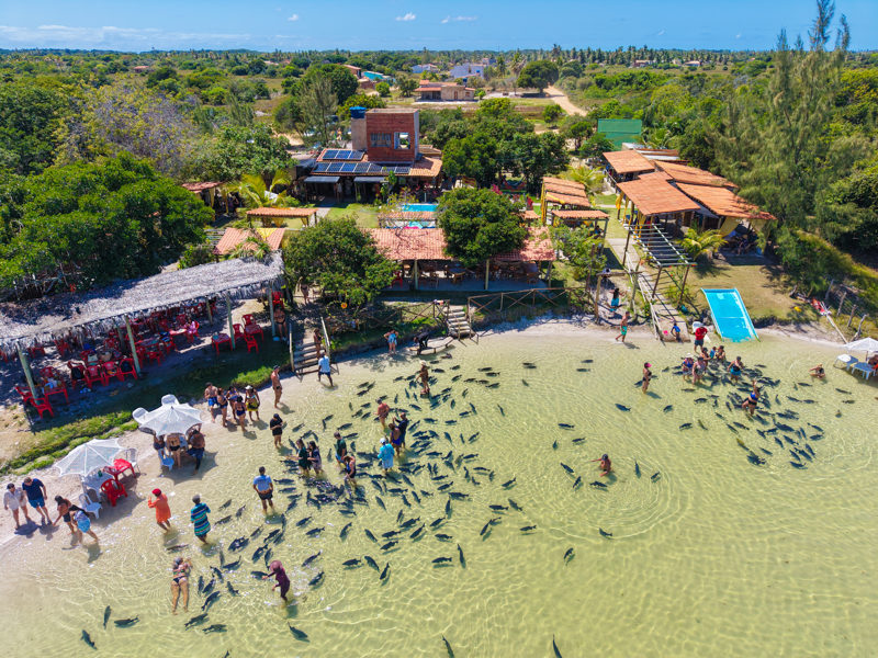 Lagoa e Restaurante Panela de Barro Beach